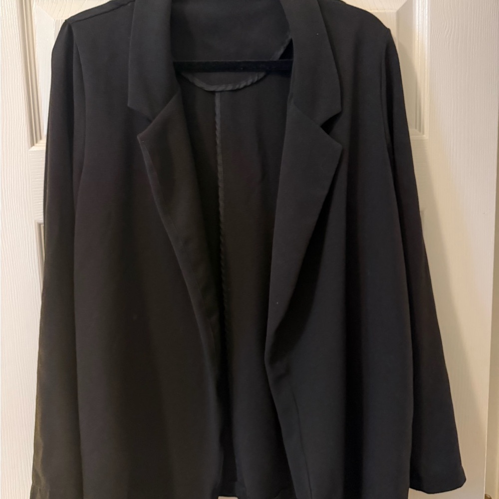 Lush Elegant Black Women's Blazer
